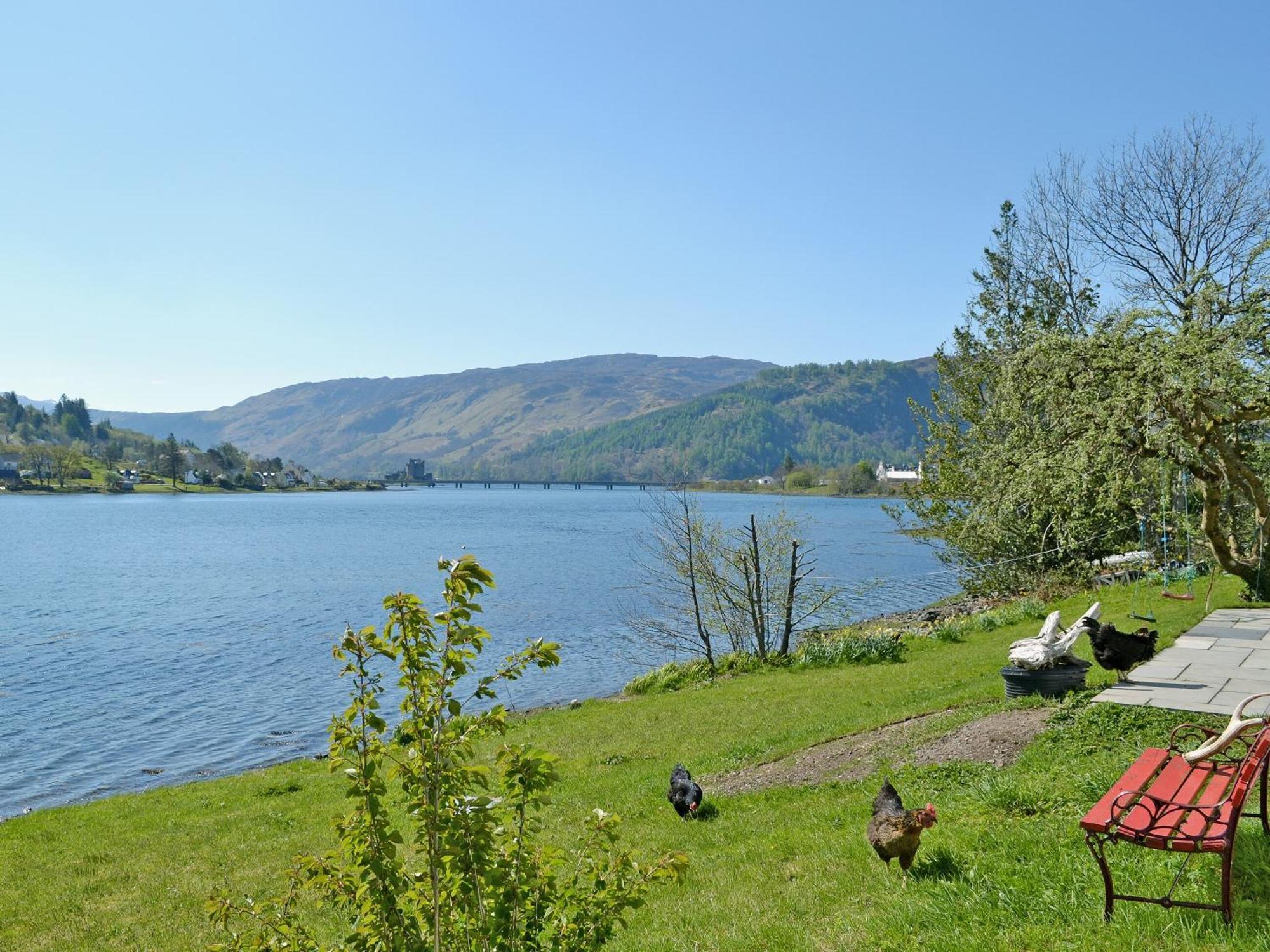 Loch Shore Cottage Dornie Esterno foto